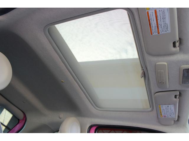 ５００ ピンク！　国内５０台限定車　正規ディーラー車　禁煙　社外ナビ　フルセグＴＶ　ＣＤ・ＤＶＤ再生　Ｂｌｕｅｔｏｏｔｈ接続　バックカメラ　電動サンルーフ　ＥＴＣ　ＫＯＮＩショック＆アイバッハサス　前後エンブレム新品（25枚目）