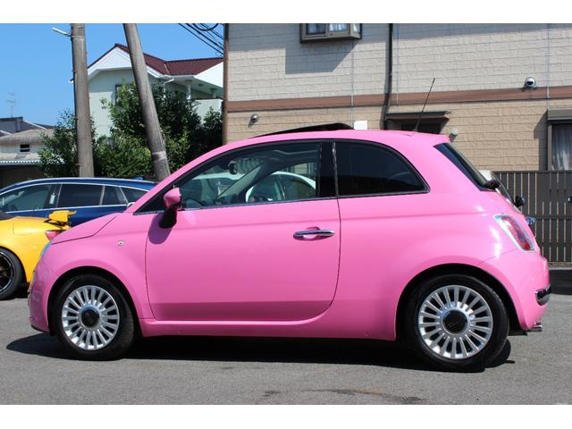 ５００ ピンク！　国内５０台限定車　正規ディーラー車　禁煙　社外ナビ　フルセグＴＶ　ＣＤ・ＤＶＤ再生　Ｂｌｕｅｔｏｏｔｈ接続　バックカメラ　電動サンルーフ　ＥＴＣ　ＫＯＮＩショック＆アイバッハサス　前後エンブレム新品（67枚目）
