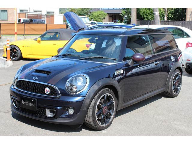 ＭＩＮＩ クーパーＳ　クラブマン　ハンプトン　正規ディーラー車　５０周年記念モデル５０ハンプトン　限定色リーフブルー　専用レザーシート　社外ナビ　フルセグＴＶ　ＣＤ・ＤＶＤ再生　Ｂｌｕｅｔｏｏｔｈ接続　バックカメラ　前後２カメラドラレコ　ＥＴＣ（13枚目）