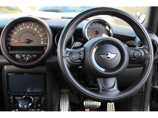 ＭＩＮＩ クーパーＳ　クラブマン　ハンプトン　正規ディーラー車　５０周年記念モデル５０ハンプトン　限定色リーフブルー　専用レザーシート　社外ナビ　フルセグＴＶ　ＣＤ・ＤＶＤ再生　Ｂｌｕｅｔｏｏｔｈ接続　バックカメラ　前後２カメラドラレコ　ＥＴＣ（17枚目）