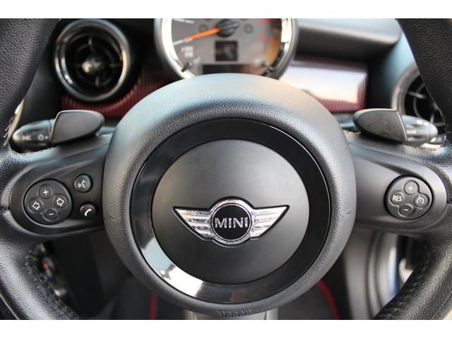 ＭＩＮＩ クーパーＳ　クラブマン　ハンプトン　正規ディーラー車　５０周年記念モデル５０ハンプトン　限定色リーフブルー　専用レザーシート　社外ナビ　フルセグＴＶ　ＣＤ・ＤＶＤ再生　Ｂｌｕｅｔｏｏｔｈ接続　バックカメラ　前後２カメラドラレコ　ＥＴＣ（43枚目）