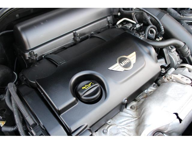 ＭＩＮＩ クーパーＳ　クラブマン　ハンプトン　正規ディーラー車　５０周年記念モデル５０ハンプトン　限定色リーフブルー　専用レザーシート　社外ナビ　フルセグＴＶ　ＣＤ・ＤＶＤ再生　Ｂｌｕｅｔｏｏｔｈ接続　バックカメラ　前後２カメラドラレコ　ＥＴＣ（51枚目）