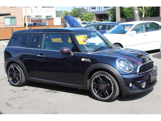 ＭＩＮＩ クーパーＳ　クラブマン　ハンプトン　正規ディーラー車　５０周年記念モデル５０ハンプトン　限定色リーフブルー　専用レザーシート　社外ナビ　フルセグＴＶ　ＣＤ・ＤＶＤ再生　Ｂｌｕｅｔｏｏｔｈ接続　バックカメラ　前後２カメラドラレコ　ＥＴＣ（52枚目）