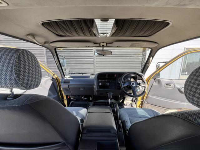 ハイエースバン (13枚目)