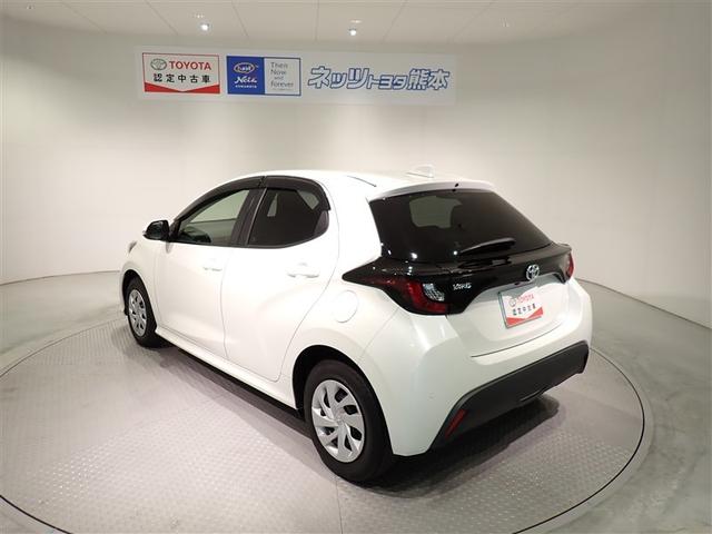 ヤリス Ｇ　フルセグ　メモリーナビ　バックカメラ　衝突被害軽減システム　ワンオーナー　記録簿（3枚目）