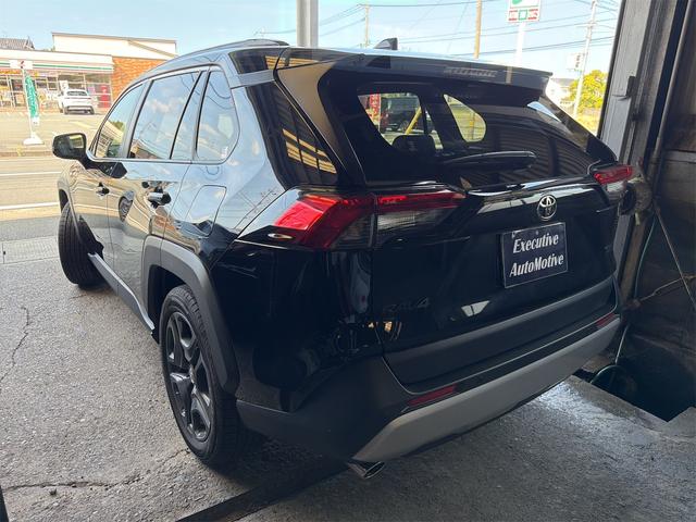 ＲＡＶ４ アドベンチャー　４ＷＤ　全周囲カメラ　クリアランスソナー　オートクルーズコントロール　レーンアシスト　パワーシート　衝突被害軽減システム　ナビ　ＴＶ　オートマチックハイビーム　オートライト　ＬＥＤヘッドランプ（18枚目）