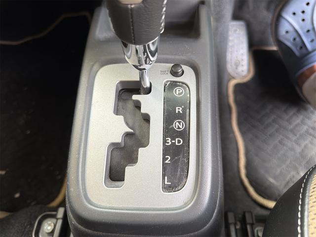 ジムニー ランドベンチャー 4WD バックカメラ ナビ TV キーレスエントリー 電動格納ミラー シートヒーター AT ABS ESC CD USB Bluetooth アルミホイール 衝突安全ボディ エアコン(9枚目)