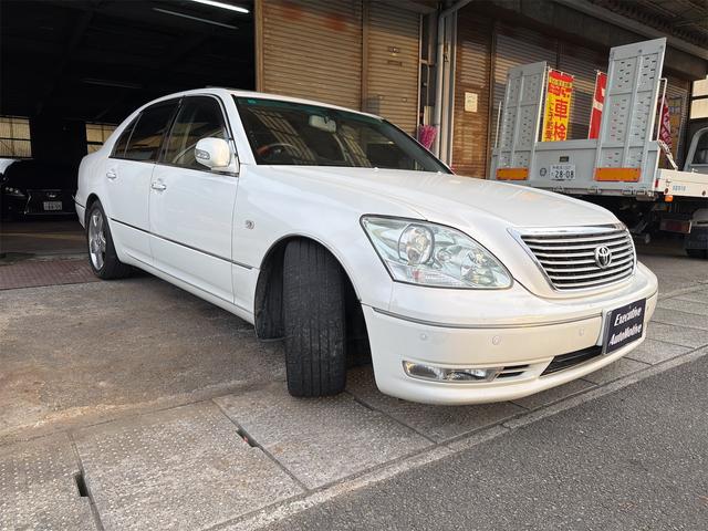 セルシオ eR仕様 ETC クリアランスソナー オートクルーズコントロール バックカメラ ナビ TV アルミホイール HID サンルーフ AT シートヒーター シートエアコン キーレスエントリー 電動格納ミラー(15枚目)