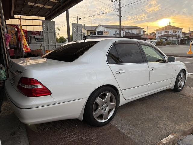 セルシオ eR仕様 ETC クリアランスソナー オートクルーズコントロール バックカメラ ナビ TV アルミホイール HID サンルーフ AT シートヒーター シートエアコン キーレスエントリー 電動格納ミラー(17枚目)