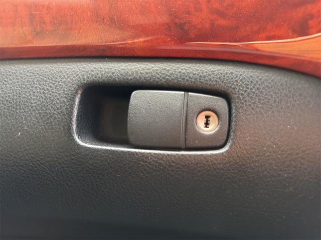 セルシオ eR仕様 ETC クリアランスソナー オートクルーズコントロール バックカメラ ナビ TV アルミホイール HID サンルーフ AT シートヒーター シートエアコン キーレスエントリー 電動格納ミラー(66枚目)