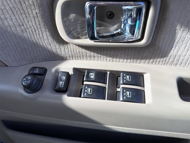 アトレーワゴン カスタムターボＲＳ　ＥＴＣ　バックカメラ　ナビ　ＴＶ　ＨＩＤ　キーレスエントリー　電動格納ミラー　ベンチシート　ＡＴ　盗難防止システム　ＡＢＳ　ＣＤ　Ｂｌｕｅｔｏｏｔｈ　アルミホイール　衝突安全ボディ　エアコン（11枚目）