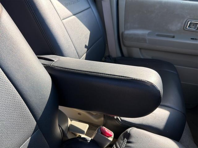 アトレーワゴン カスタムターボＲＳ　ＥＴＣ　バックカメラ　ナビ　ＴＶ　ＨＩＤ　キーレスエントリー　電動格納ミラー　ベンチシート　ＡＴ　盗難防止システム　ＡＢＳ　ＣＤ　Ｂｌｕｅｔｏｏｔｈ　アルミホイール　衝突安全ボディ　エアコン（33枚目）