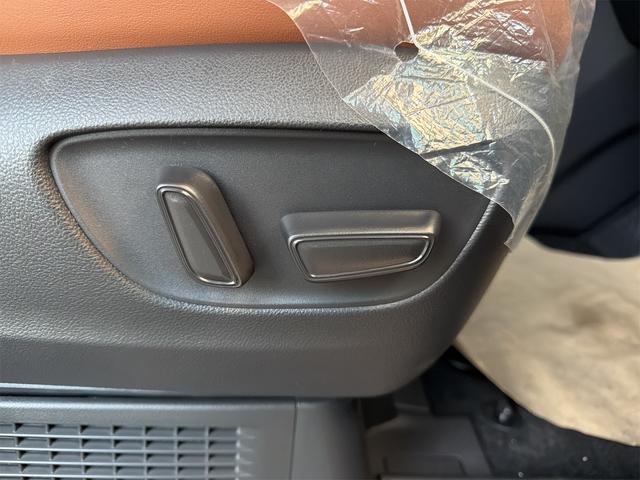 ヴェルファイアＰＨＥＶ エグゼクティブラウンジ　４ＷＤ　全周囲カメラ　ナビ　ＴＶ　クリアランスソナー　オートクルーズコントロール　レーンアシスト　パークアシスト　衝突被害軽減システム　両側電動スライドドア　オートマチックハイビーム（56枚目）