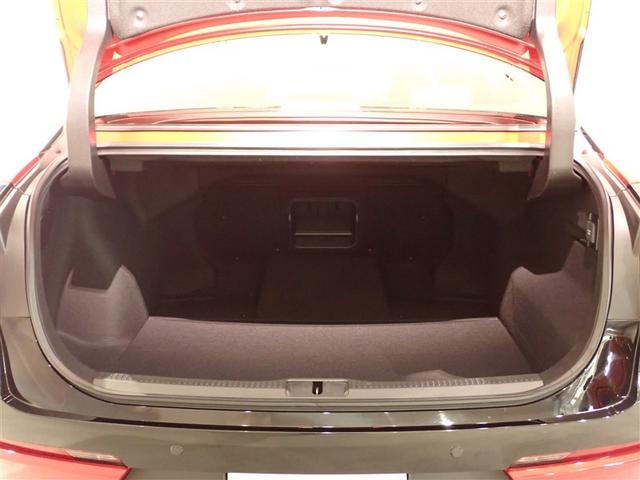 クラウンクロスオーバー Ｇアドバンスド・レザーパッケージ　４ＷＤ　フルセグ　バックカメラ　衝突被害軽減システム　ＥＴＣ　ＬＥＤヘッドランプ　ワンオーナー　記録簿（7枚目）