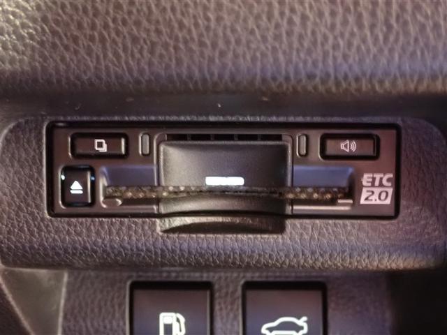 クラウンクロスオーバー Ｇアドバンスド・レザーパッケージ　４ＷＤ　フルセグ　バックカメラ　衝突被害軽減システム　ＥＴＣ　ＬＥＤヘッドランプ　ワンオーナー　記録簿（21枚目）