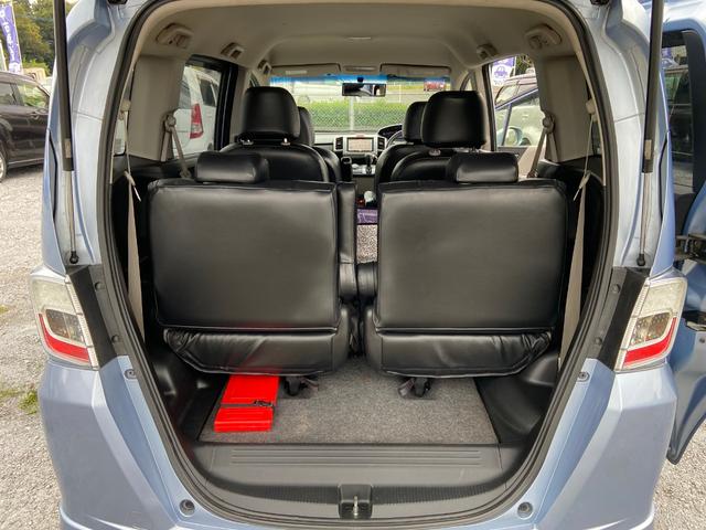 フリードハイブリッド ジャストセレクション ナビ バックカメラ 左側パーワースライドドア ETC 6人乗り 3列シート(9枚目)