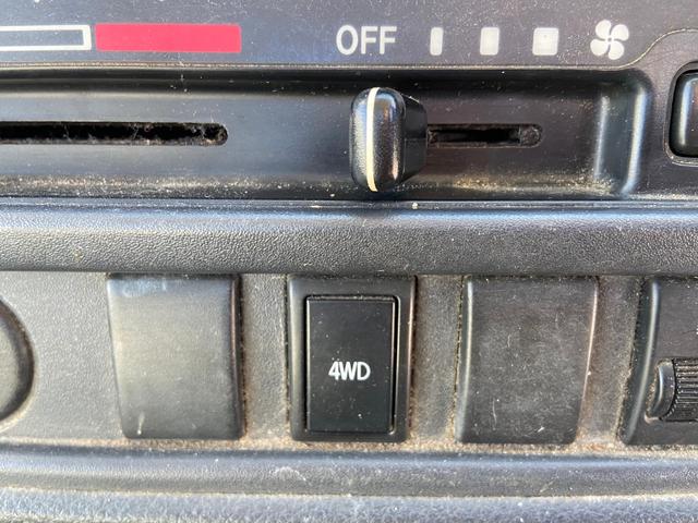 キャリイトラック ＫＣ　４ＷＤ　エアコン付　パワステ無し　ＥＴＣ　車検２年付　内外装仕上げ渡し可能（応相談）（5枚目）