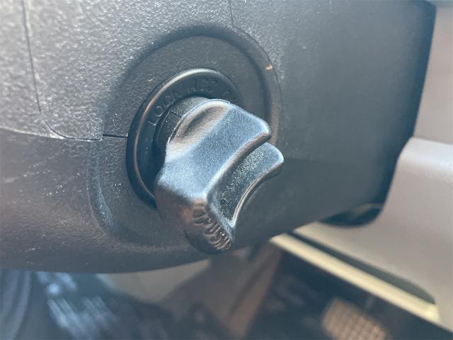 ムーヴ X スマートキー 電動格納ミラー ベンチシート AT 盗難防止システム ABS CD 衝突安全ボディ エアコン パワーステアリング パワーウィンドウ(9枚目)