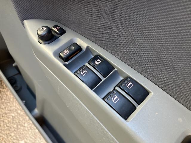 ムーヴ X スマートキー 電動格納ミラー ベンチシート AT 盗難防止システム ABS CD 衝突安全ボディ エアコン パワーステアリング パワーウィンドウ(11枚目)