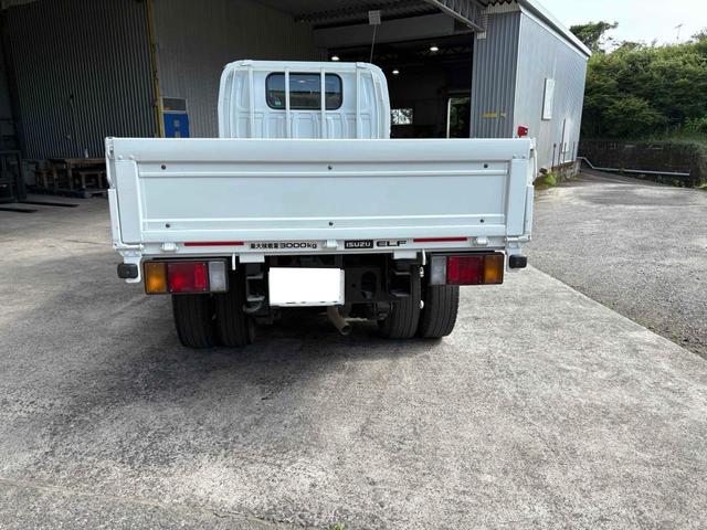 エルフトラック フラットロー 3トン4WDトラック 全塗装 荷台鉄板張り、4方ドア板交換済 三方開 MT 後輪ダブル パワステ アイドリングストップ 電動格納ミラー ABS エアコン パワーウィンドウ(6枚目)