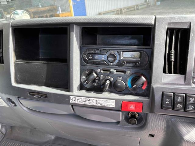 エルフトラック フラットロー 3トン4WDトラック 全塗装 荷台鉄板張り、4方ドア板交換済 三方開 MT 後輪ダブル パワステ アイドリングストップ 電動格納ミラー ABS エアコン パワーウィンドウ(25枚目)