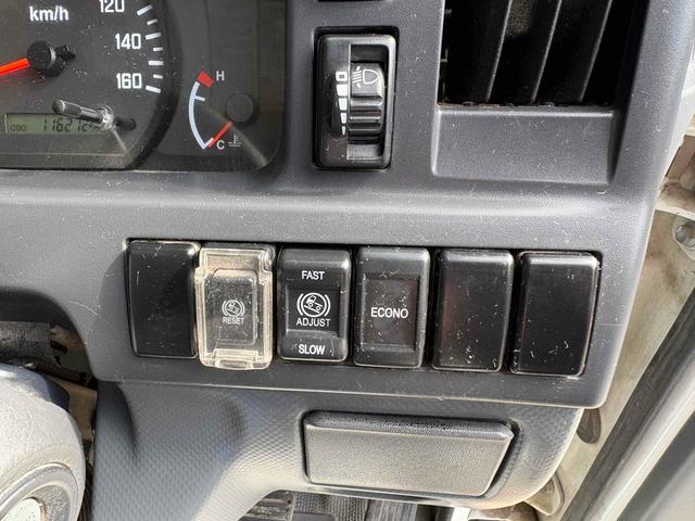 エルフトラック フラットロー 3トン4WDトラック 全塗装 荷台鉄板張り、4方ドア板交換済 三方開 MT 後輪ダブル パワステ アイドリングストップ 電動格納ミラー ABS エアコン パワーウィンドウ(28枚目)