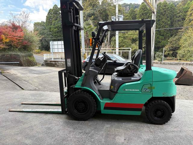 三菱 三菱ガソリンエンジンフォークリフト入荷!! 低稼働メーター870Hr 程度・調子OK!!Vマスト4m フォーク長:1520mm ガソリンエンジン/ダイレクトクラッチ車(2枚目)