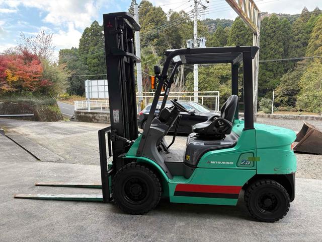 三菱 三菱ガソリンエンジンフォークリフト入荷!! 低稼働メーター870Hr 程度・調子OK!!Vマスト4m フォーク長:1520mm ガソリンエンジン/ダイレクトクラッチ車(3枚目)