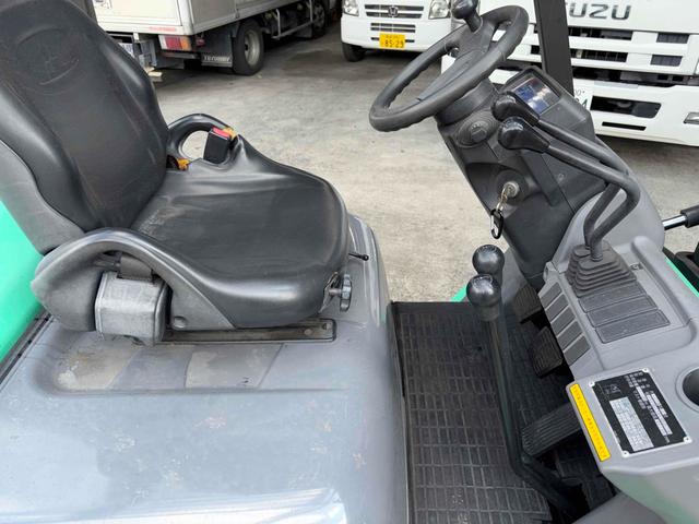 三菱 三菱ガソリンエンジンフォークリフト入荷!! 低稼働メーター870Hr 程度・調子OK!!Vマスト4m フォーク長:1520mm ガソリンエンジン/ダイレクトクラッチ車(16枚目)