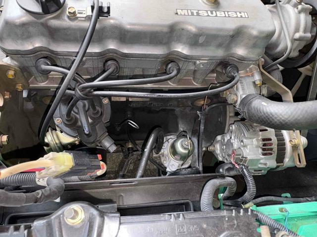 三菱 三菱ガソリンエンジンフォークリフト入荷!! 低稼働メーター870Hr 程度・調子OK!!Vマスト4m フォーク長:1520mm ガソリンエンジン/ダイレクトクラッチ車(31枚目)