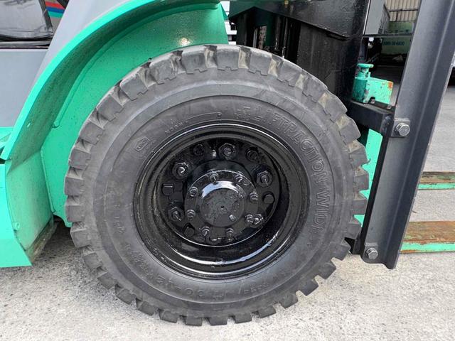 三菱 三菱ガソリンエンジンフォークリフト入荷!! 低稼働メーター870Hr 程度・調子OK!!Vマスト4m フォーク長:1520mm ガソリンエンジン/ダイレクトクラッチ車(42枚目)