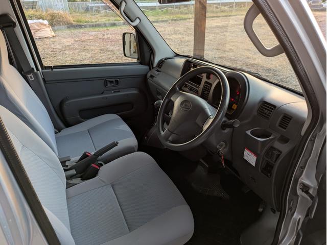 ハイゼットカーゴ DX 5速マニュアル車 車検令和9年8月 走行距離46100km 両側スライドドア 集中ドアロック エアコン パワーステアリング パワーウィンドウ キーレス ダブルエアバッグ 最大積載量350kg(41枚目)