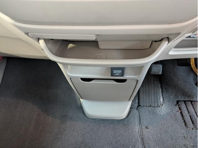 N-WGN G タイヤ4本新品 車検令和9年9月 エンジンプッシュスタート スマートキー アルミホイール 横滑り防止機能 ヘッドライトレベライザー ETC ナビTV AAC DVD再生 アイドリングストップ(57枚目)