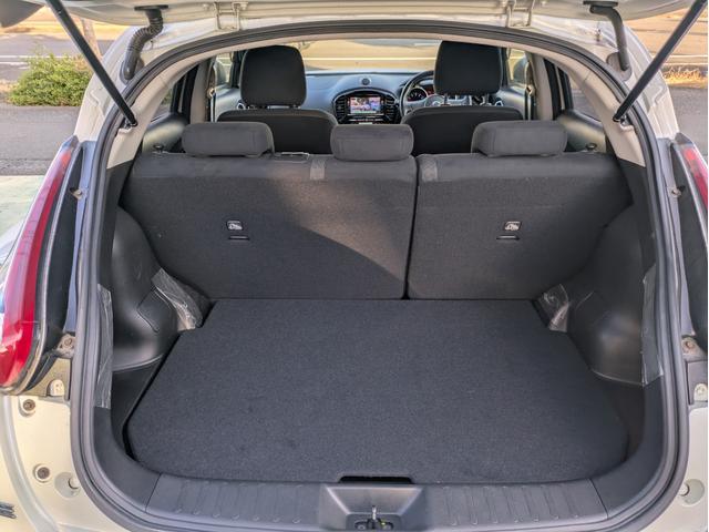 ジューク 15RX Vアーバンセレクション アラウンドビューモニター ナビ フルセグTV エンジンプッシュスタート スマートキー レーンアシスト 衝突被害軽減ブレーキサポート アルミホイール オートエアコン アイドリングストップ(40枚目)