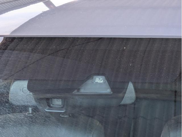 グレイス ハイブリッドＥＸ・ホンダセンシング　衝突被害軽減ブレーキサポート　アダプティクルーズコントロール　社外アルミ　８インチナビ　フルセグＴＶ　Ｒカメラ　ＬＥＤヘッドライト　シートヒーター　スマートキー　ビルトインＥＴＣ　オートライト（7枚目）