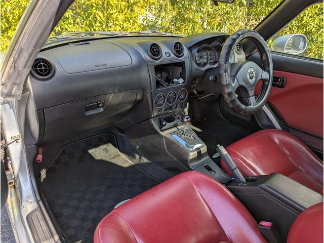 コペン アクティブトップ　純正１５ｉｎアルミホイール　マニュアルモード付ＡＴ　ＭＯＭＯステアリング　革シート　ＨＩＤヘッドライト　フォグランプ　電動格納ミラー（10枚目）