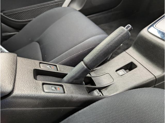 コペン アクティブトップ　純正１５ｉｎアルミホイール　フォグランプ　オートヘッドライト　シートヒーター（31枚目）