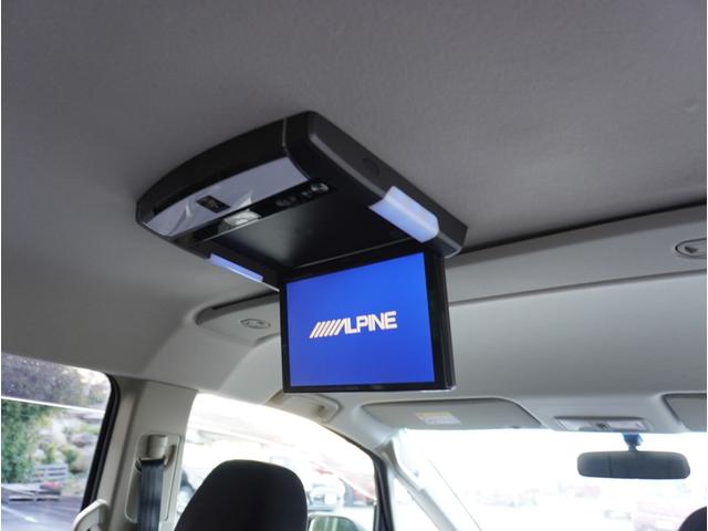 デリカＤ：５ Ｇ　パワーパッケージ　８人乗り　パドルシフト　スマートキー２個　両側パワースライドドア　後席モニター　ＳＤナビＴＶ　ＤＶＤ　ＣＤ　バックカメラ　純正アルミ　オートＨＩＤヘッドライト　クルーズコントロール　クリアランスソナー（37枚目）