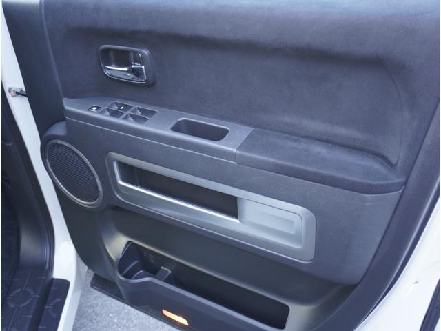 デリカＤ：５ Ｇ　パワーパッケージ　８人乗り　パドルシフト　スマートキー２個　両側パワースライドドア　後席モニター　ＳＤナビＴＶ　ＤＶＤ　ＣＤ　バックカメラ　純正アルミ　オートＨＩＤヘッドライト　クルーズコントロール　クリアランスソナー（41枚目）