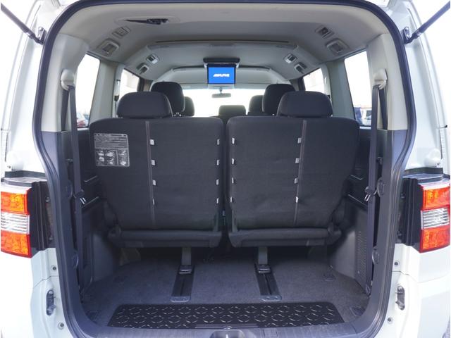 デリカＤ：５ Ｇ　パワーパッケージ　８人乗り　パドルシフト　スマートキー２個　両側パワースライドドア　後席モニター　ＳＤナビＴＶ　ＤＶＤ　ＣＤ　バックカメラ　純正アルミ　オートＨＩＤヘッドライト　クルーズコントロール　クリアランスソナー（49枚目）