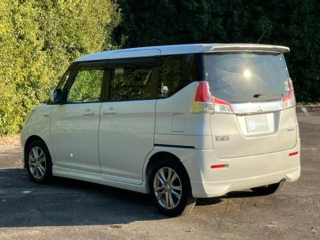 デリカＤ：２ ハイブリッドＭＺ　両側パワースライドドア　スマートキー　プッシュスタート　ＳＤナビ　フルセグＴＶ　ＤＶＤ　ＣＤ　Ｂｌｕｅｔｏｏｔｈ　バックカメラ　ドライブレコーダー　ＨＩＤヘッドライト　ＥＴＣ　シートヒーーター（11枚目）