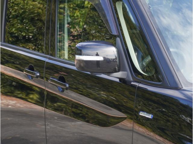 デリカＤ：２ カスタムハイブリッドＭＶ　両側パワースライドドア　ナビＴＶ　バックモニター　ブレーキサポート　衝突被害軽減ブレーキ　ナビＴＶ　ＣＤ　ＤＶＤ　Ｂｌｕｅｔｏｏｔｈ　ＥＴＣ　純正１５ｉｎアルミホイール　オートヘッドライト（4枚目）