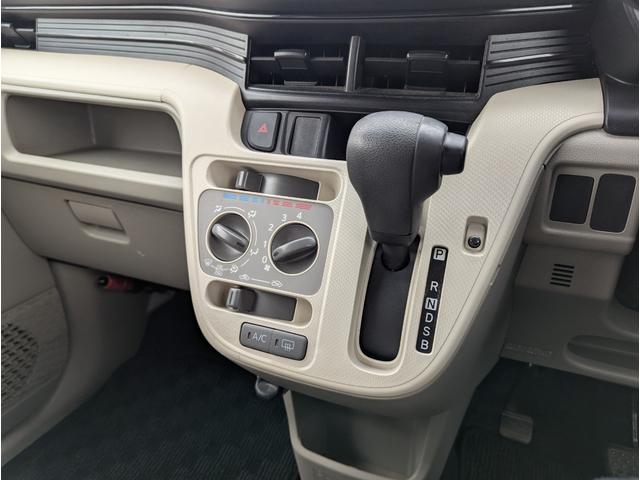ムーヴ Ｌ　ＳＡ　スマートアシスト　衝突被害軽減ブレーキ　ＳＤナビ　フルセグＴＶ　ＣＤ　ＤＶＤ　ＡＵＸ　Ｂｌｕｅｔｏｏｔｈ　キーレス　電動格納ミラー　ヘッドライトレベライザー　ベンチシート　エコアイドル（16枚目）