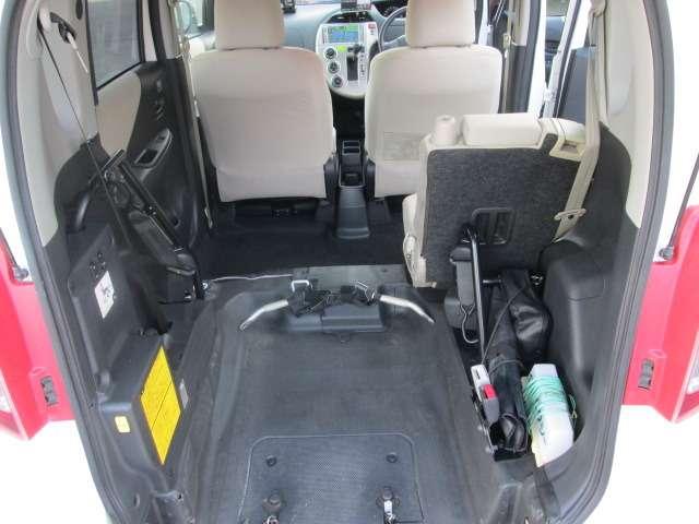 X ウェルキャブ車いす仕様Iリヤシート付(12枚目)
