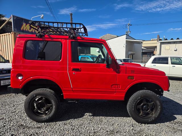 ジムニー ランドベンチャー　全塗装　Ｄ席エアバッグ　リフトＵＰ　社外ホイール　ホワイトレタータイヤ　前後社外バンパー　ルーフラック　オプションウッドメーターパネル（6枚目）