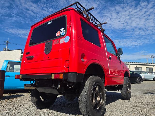 ジムニー ランドベンチャー　全塗装　Ｄ席エアバッグ　リフトＵＰ　社外ホイール　ホワイトレタータイヤ　前後社外バンパー　ルーフラック　オプションウッドメーターパネル（7枚目）