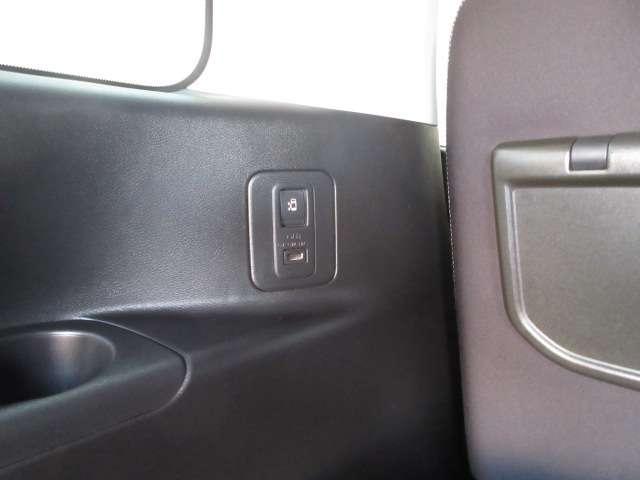 どなたにも機能的で使いやすく、スタイリッシュです。シンプルな構造なのに機能的で、ドライブを盛り上げてくれる相棒になってくれることでしょう！