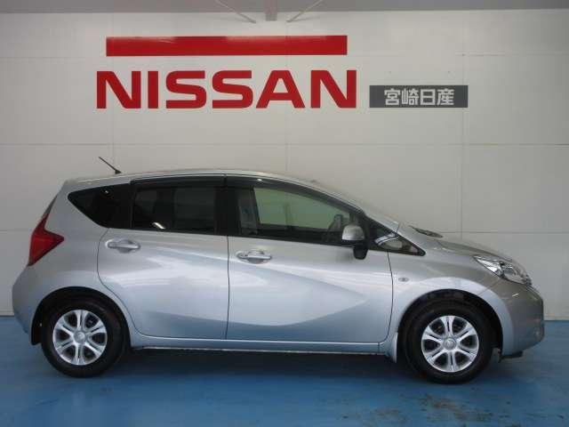 ノート １．２　Ｘ　１オーナー車　キーレス　エアコン　パワーウィンドウ　パワーステアリング（6枚目）