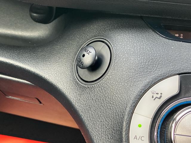 シエンタ 　ハイブリッド　５人乗り　衝突被害軽減ブレーキ　レーンキープアシスト　ナビＴＶ　Ｂｌｕｅｔｏｏｔｈ　両側パワースライドドア　クルーズコントロール　オートマチックハイビーム　オートＬＥＤヘッドライト（41枚目）