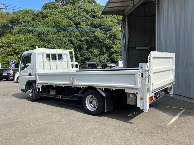 キャンター 　３ｔ　パワーゲート　４９００Ｄターボ　ワイドボディ　荷台鉄板張り　６速マニュアル　ＥＴＣ（16枚目）